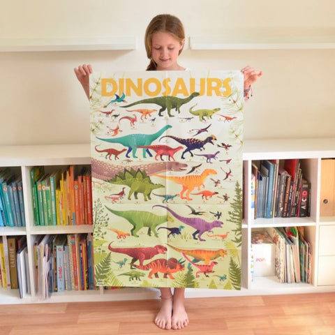 Poppik Poster & Stickers - Dinosaurs, girl holding up completed poster