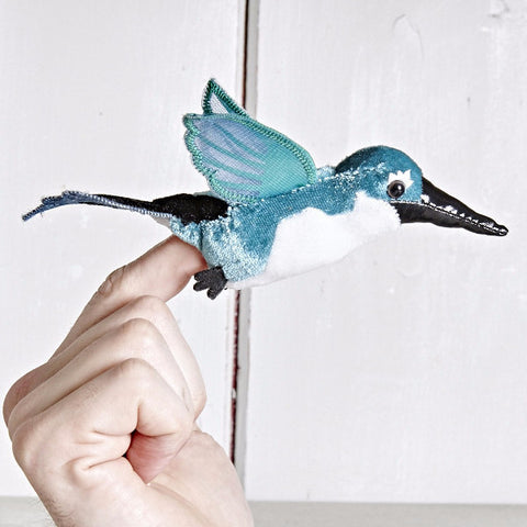 Hummingbird (Green) - Finger Puppet on finger 